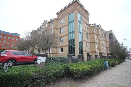 Flat, Nightingale Court, Sheepcote Road, Harrow, HA1 - Photo 2