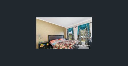 3-bedroom house in Cranbourne North! - Photo 3