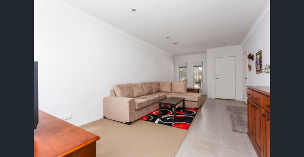 Low Maintenance Living in Stunning Location - Photo 1