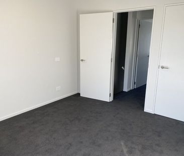 Conveniently Located - Photo 6