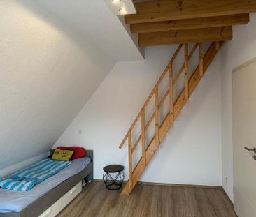 Moderne Dachgeschosswohnung in Selbach - Photo 1
