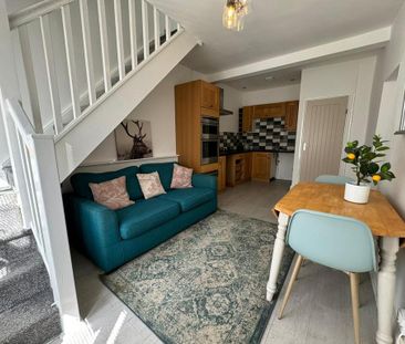 2 bedroom maisonette to rent - Photo 3
