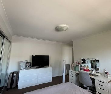 Tarrawanna - Photo 2