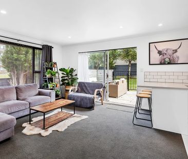 Maupuia Living - Photo 2