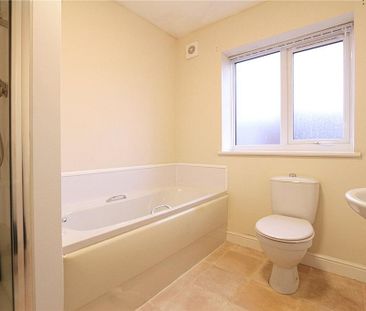 2 bedroom terraced house to rent - Photo 6