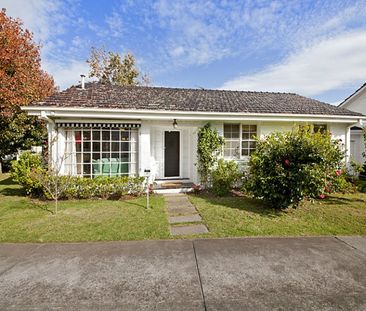 Middle Brighton Position and Style! - Photo 6