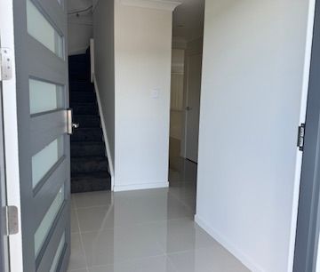 96 Rogers Street, Beachmere QLD 4510 - House For Rent - $750 | Domain - Photo 1