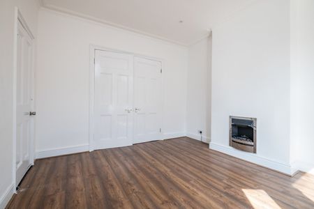 3 Bed Terraced House, Marmont Road, SE15 - Photo 3