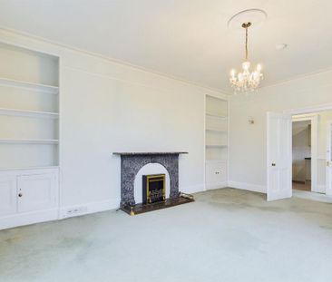 3 bedroom apartment to rent - Photo 2