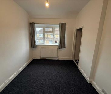 4 bedroom property to rent - Photo 3