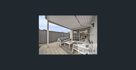 Stylish Renovated 2-Bedroom Home in the Heart of Cloverdale - Photo 5