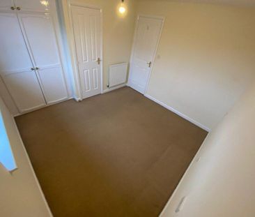 2 bedroom end of terrace house to rent - Photo 6
