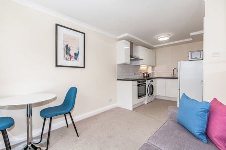 St Thomas St, Oxford - Photo 2