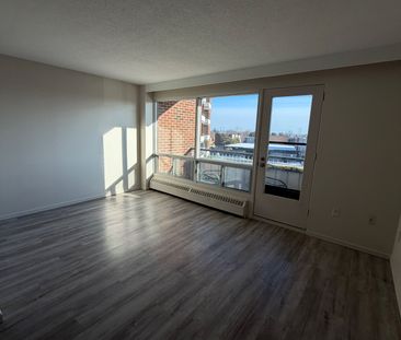 For Lease - 20 Chesterton Drive Unit# 209, Cityview - Parkwoods Hil... - Photo 1