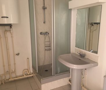 Location Appartement 2 pièces 29m² ORLEANS 45000 - Photo 4