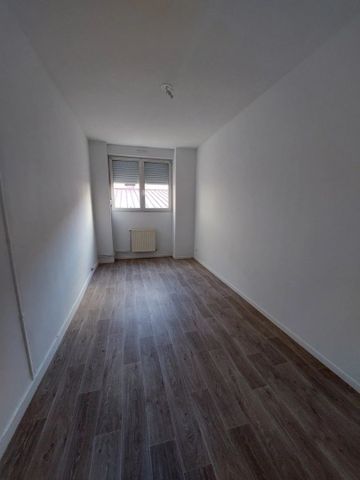 Appartement T3 à louer , Saint-Étienne - Photo 2