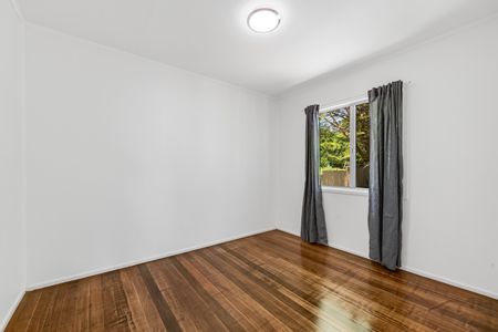 17 Mawarra Street, Kingston QLD 4114 - House For Rent | Domain - Photo 4