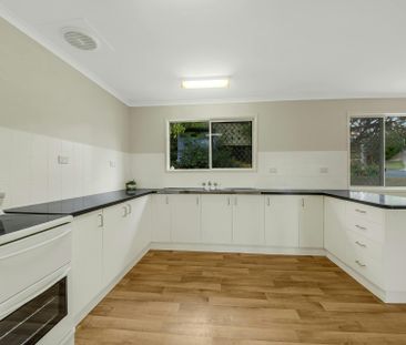 Family Living in a Quiet Cul-de-Sac - Photo 5