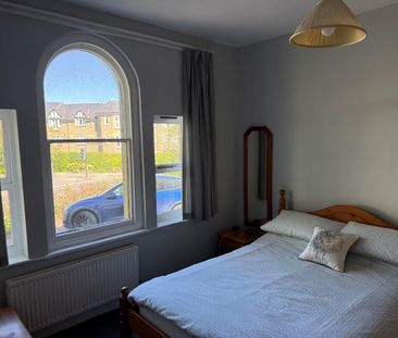 1 bedroom Flat To Let - Photo 4