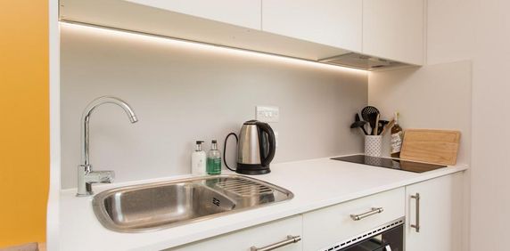 1 bedroom private hall to rent - Photo 2