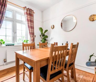 2 bedroom maisonette to rent - Photo 5