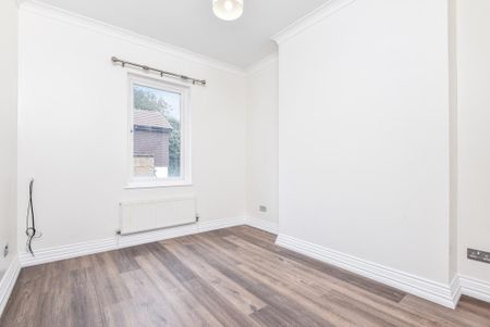 2 bedroom property to rent - Photo 2