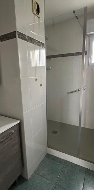 Location Appartement 3 pièces 74m² LAVAL 53000 - Photo 2