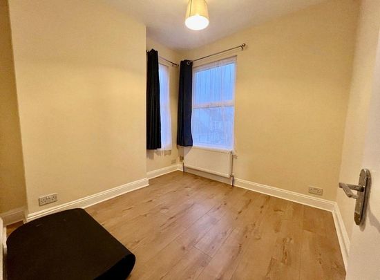 3 bedroom maisonette to rent - Photo 1