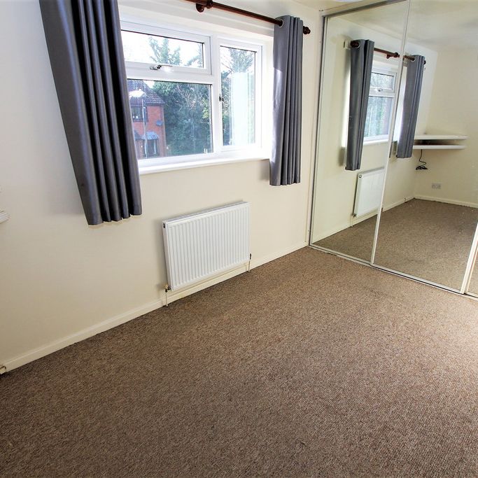 2 Bedroom Mews, Cheshire - Photo 1