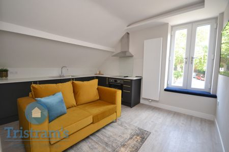 1 bed Apartment for Rent - Photo 2