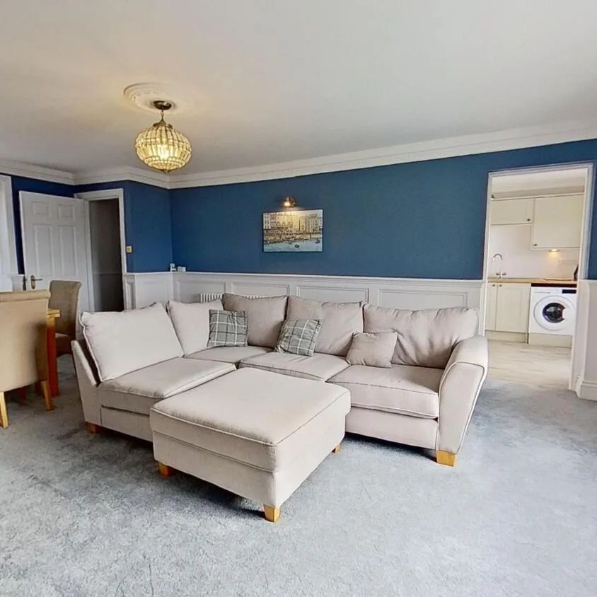 68 Harbour Parade, Ramsgate, Kent, CT11 8LN - Photo 1