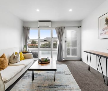 Greenlane, 2 Bedrooms - Photo 1