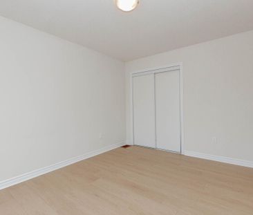 For Lease - 96 Explorer Way, Thorold, Ontario - Photo 4