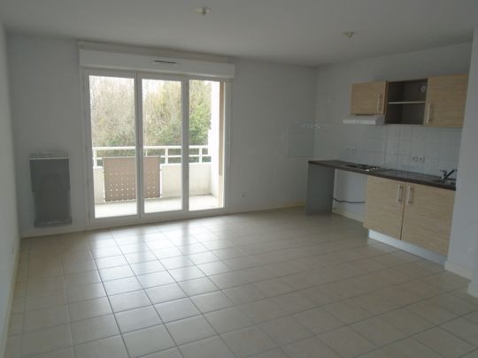 Location Appartement 3 pièces 55m² BRUGES 33520 - Photo 1