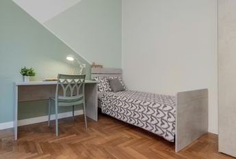 Via Castelfidardo, Padova, Veneto 35141