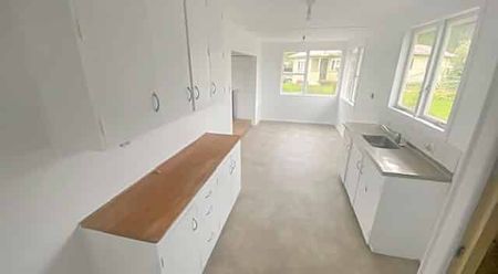 Lovely family home - Photo 4