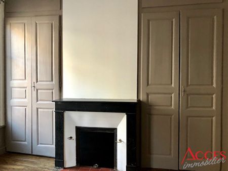 Location Appartement 3 pièces 122m² - Photo 2