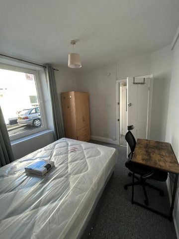 3 bedroom house to rent - Photo 3