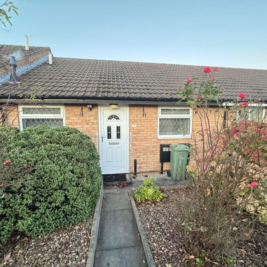 2 bedroom Bungalow To Let - Photo 1