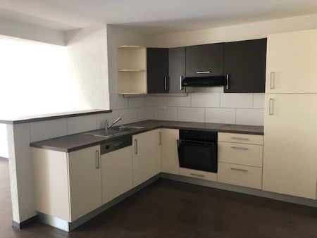 For rent, spacious 4.5 room apartment, Léopold-Robert 56b, La Chaux-de-Fonds - Foto 4