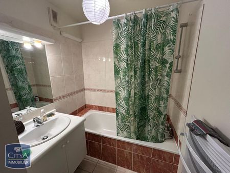 Location Appartement 1 pièce 37m² CHAMALIERES 63400 - Photo 4