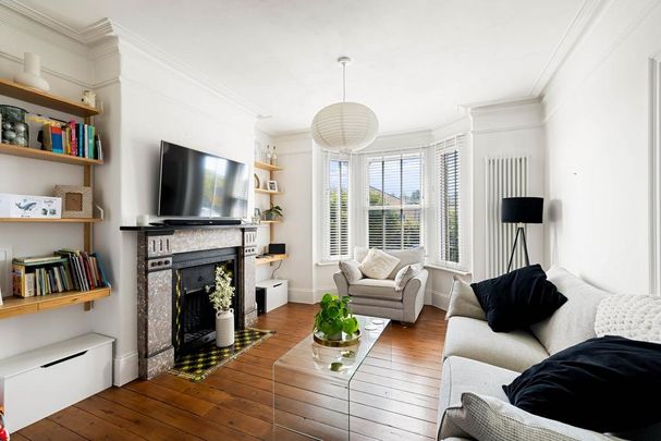 3 bedroom terraced house to rent - Photo 1