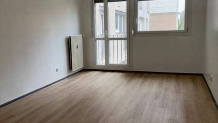 Appartement F3 avec parking - Rue Charles Martel - Photo 2