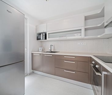 Pronájem bytu 2+kk 60 m² - Fotografie 4