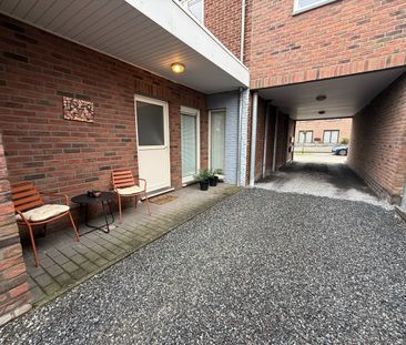 Gezellig gelijkvloers appartement met 2 slaapkamers en achterliggen... - Photo 1