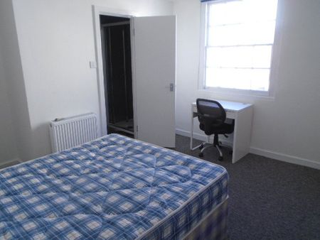 5 bedroom terraced house to rent - Photo 2