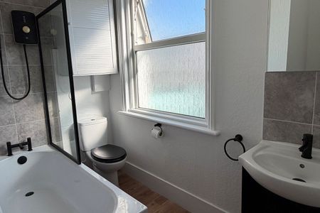 Langney Road - Photo 5
