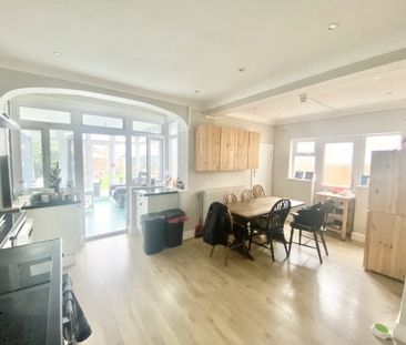 Rutland Avenue Southend on Sea, Property for rent - Photo 3