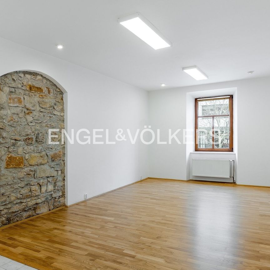 Apartment for rent, 1+KK - Studio, 35m - Photo 1