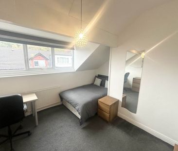 Glebe Avenue (room 6), Kirkstall, Leeds - Photo 3